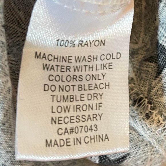 Star Patterned button down T-shirt - Picture 2 of 4